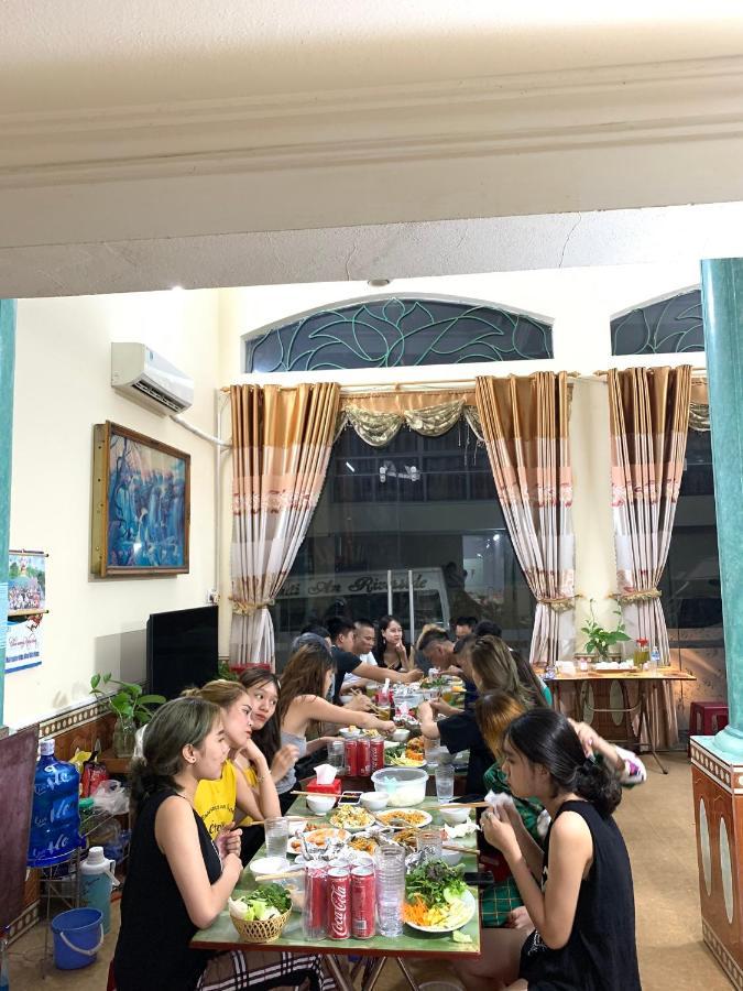 Nhà Nghỉ Việt Khanh Ha Long Esterno foto