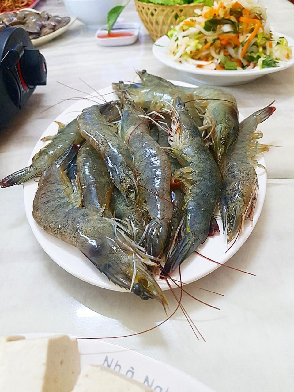 Nhà Nghỉ Việt Khanh Ha Long Esterno foto